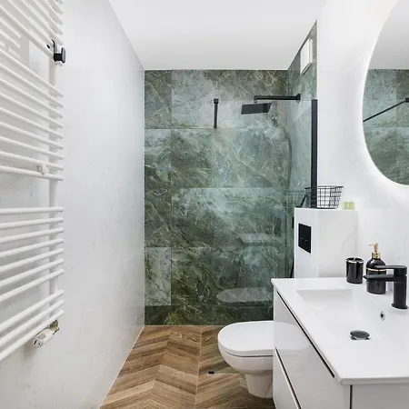 Easy Rent Apartments- North *